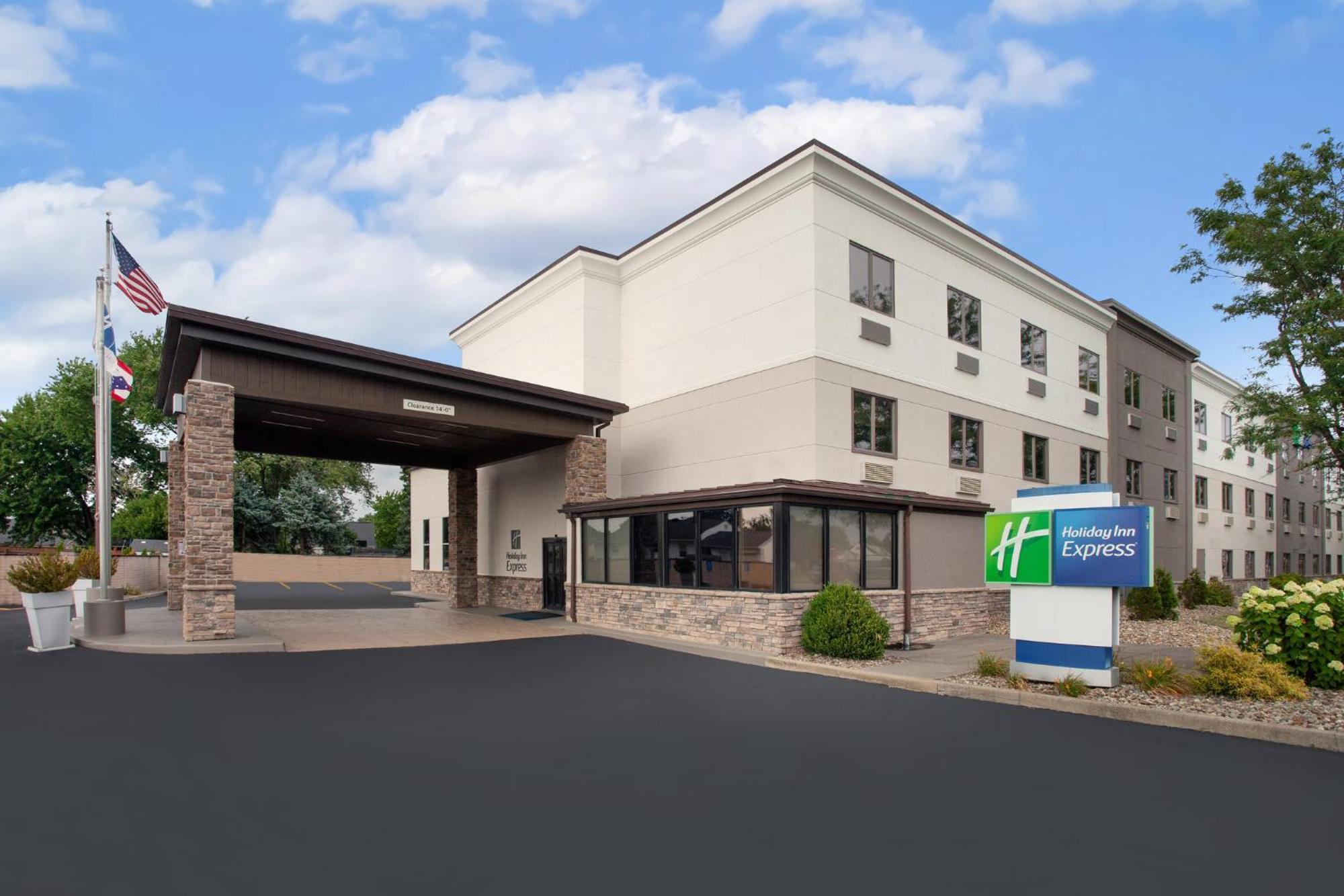Holiday Inn Express Cleveland Airport - Brook Park By Ihg Exteriér fotografie