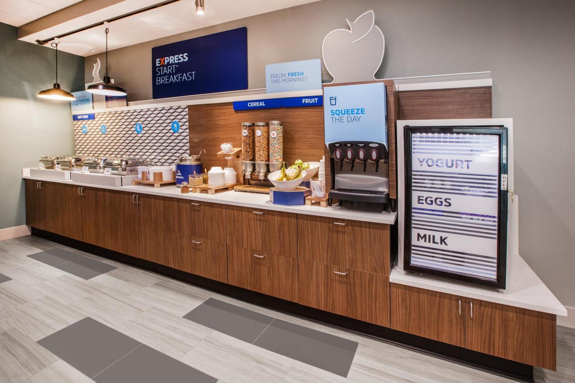 Holiday Inn Express Cleveland Airport - Brook Park By Ihg Exteriér fotografie