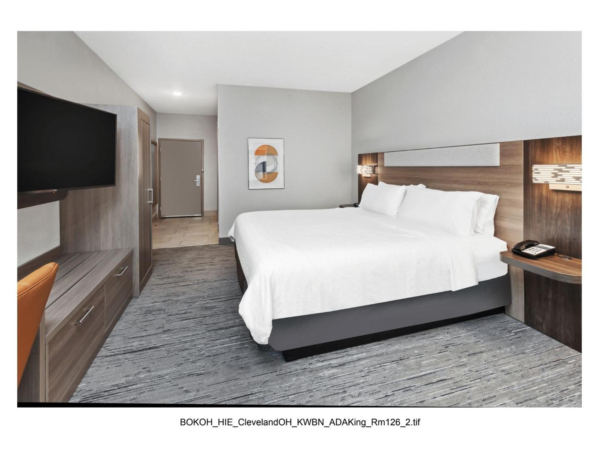 Holiday Inn Express Cleveland Airport - Brook Park By Ihg Exteriér fotografie