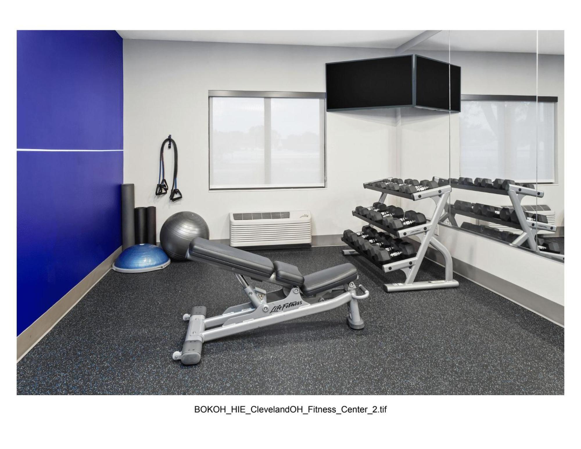 Holiday Inn Express Cleveland Airport - Brook Park By Ihg Exteriér fotografie