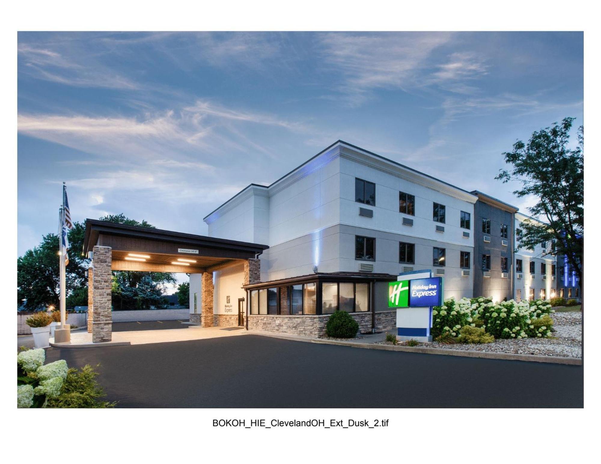 Holiday Inn Express Cleveland Airport - Brook Park By Ihg Exteriér fotografie