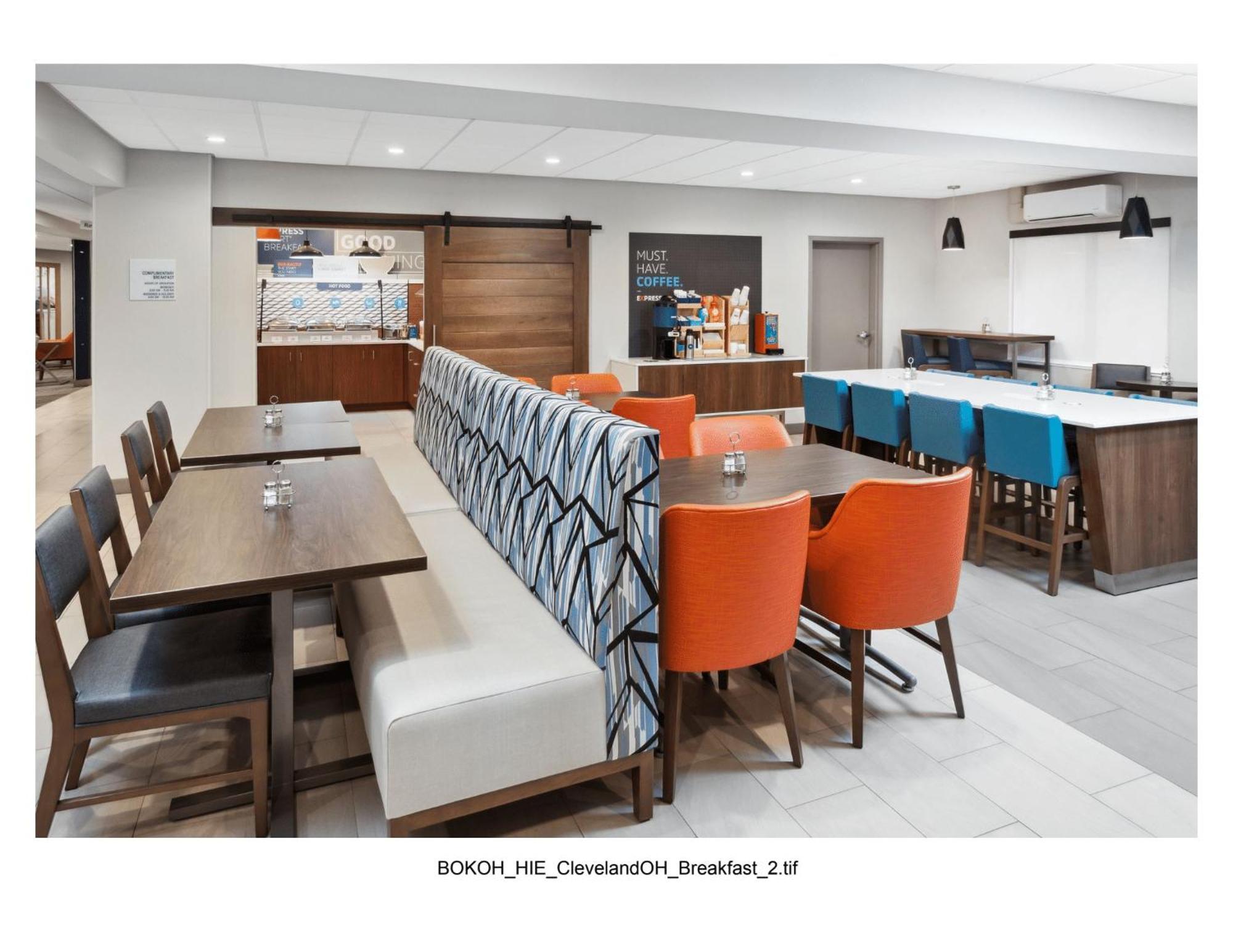 Holiday Inn Express Cleveland Airport - Brook Park By Ihg Exteriér fotografie